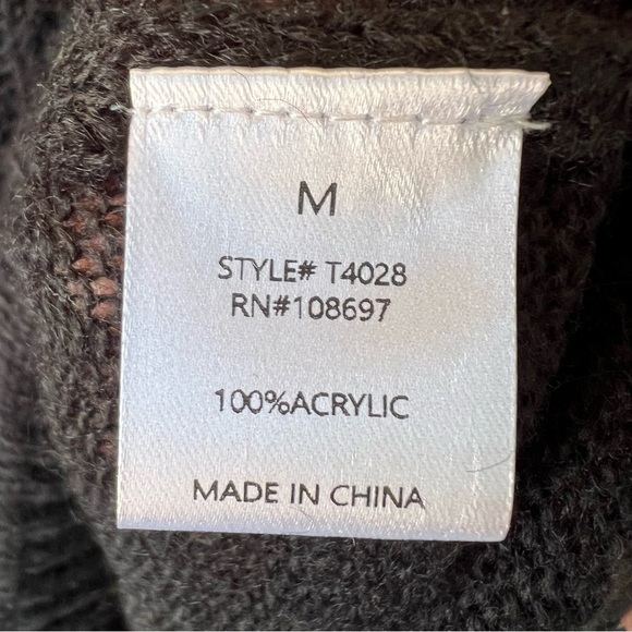 FAIRY CORE BLACK SOFT OPEN KNIT SWEATER WITH EMBROIDERED BUTTERFLY SZ MEDIUM NWT - Picture 4 of 6